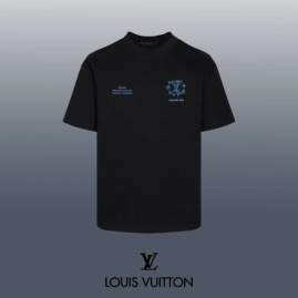 Picture of Louis Vuitton T Shirts Short _SKULVXS-Lsxitx367085